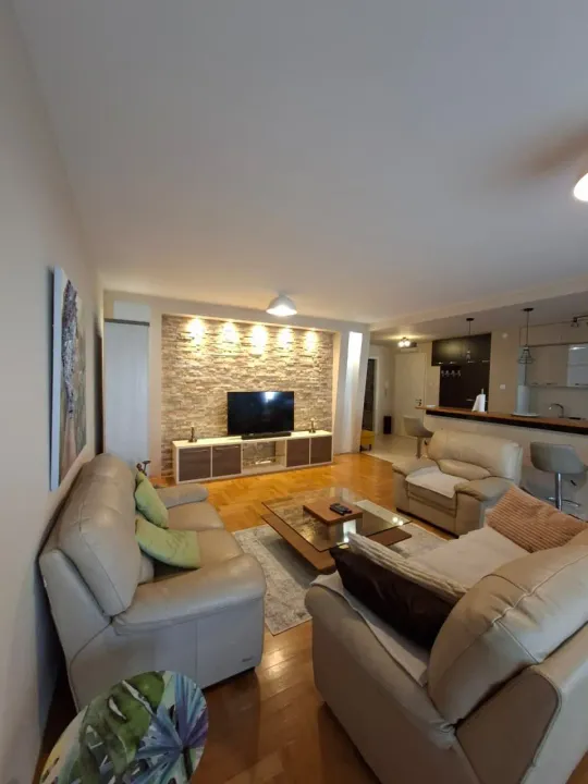 Rent, two bedroom apartment, 110m², Preko Morače, Podgorica