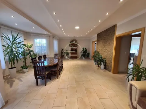 Prodaja, kuća, 219m², Veternička rampa, Novi Sad Sve Podlokacije - image 13