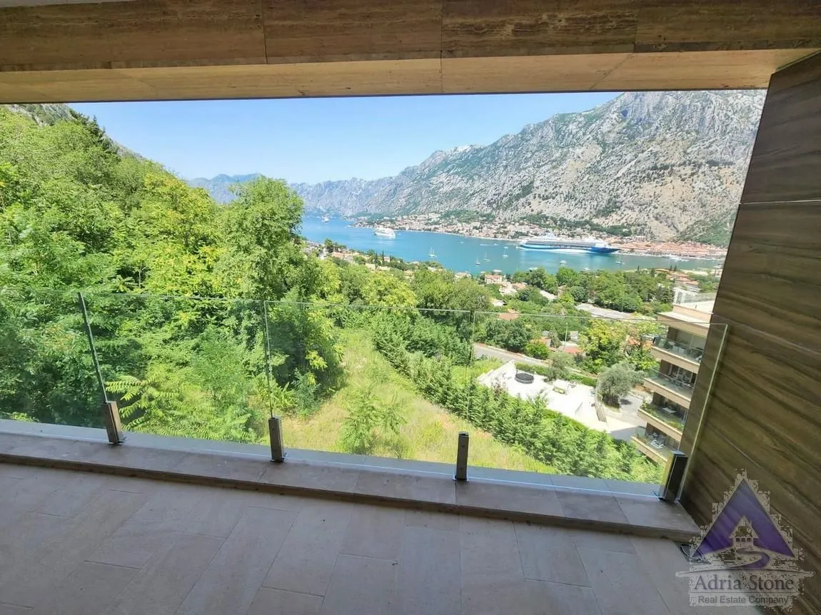 Prodaja, dvosoban stan, 144m², Škaljari, Kotor