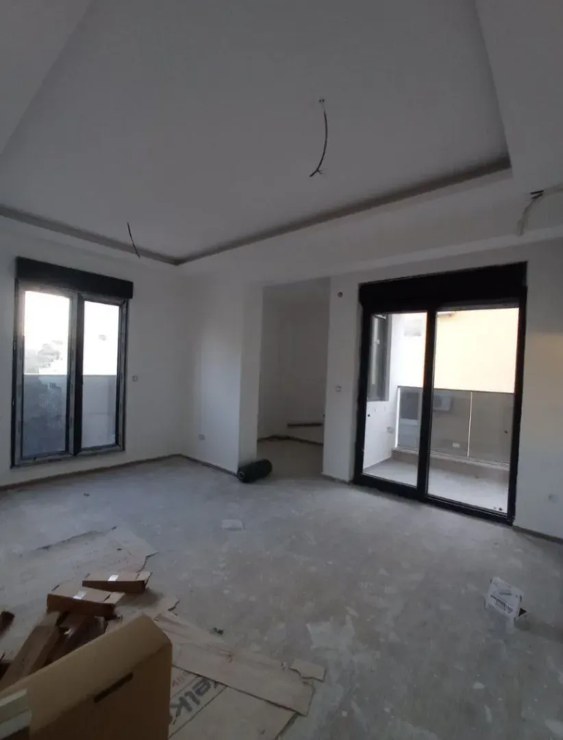 Prodaja, dvosoban stan, 54m2, Dubrava, Bar