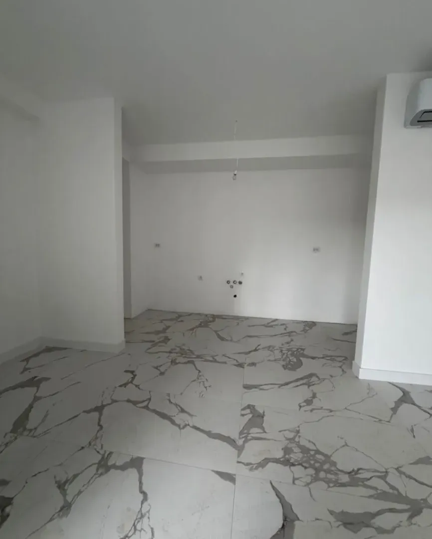 Sale, two bedroom apartment, 84m², Centar, Bar