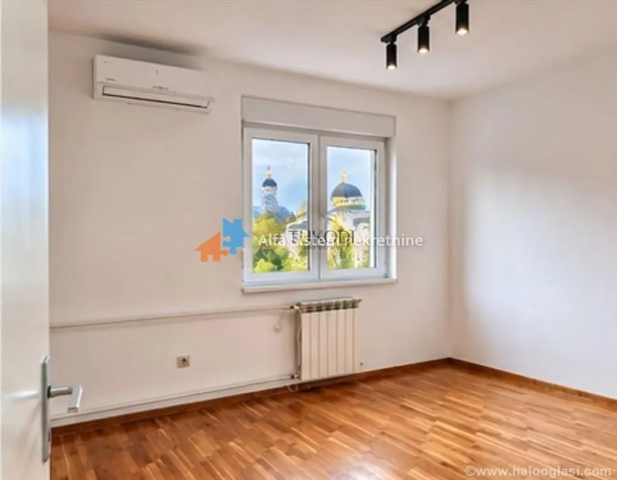 Izdavanje, trosoban stan, 77m², Novi Beograd Sve Podlokacije, Beograd