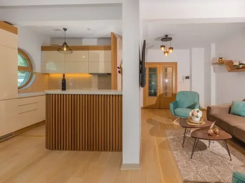 Rent, three bedroom apartment, 110m², Pržno, Budva - image 5
