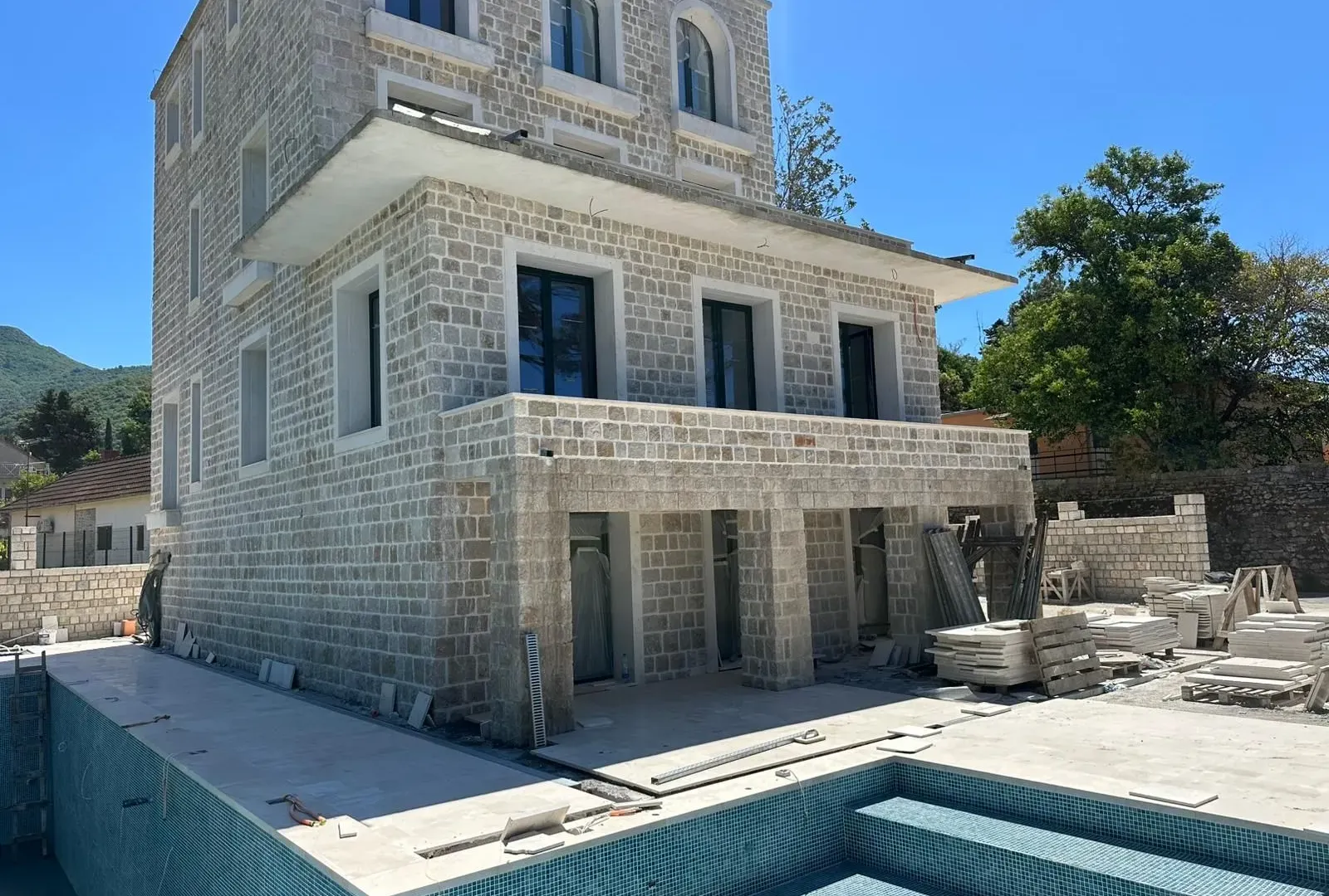 Prodaja, kuća, 500m², Donja Lastva, Tivat