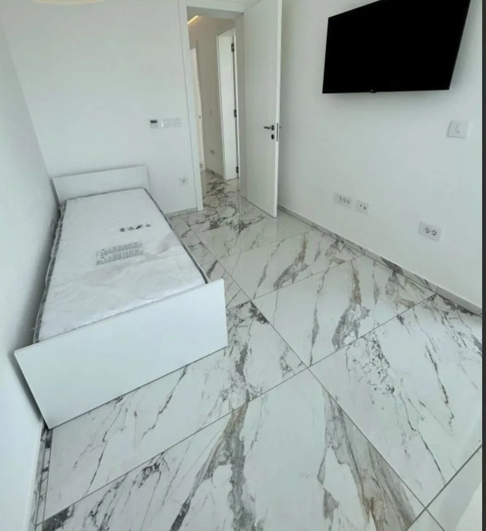 Izdavanje, kuća, 180m², Sremska Kamenica, Petrovaradin