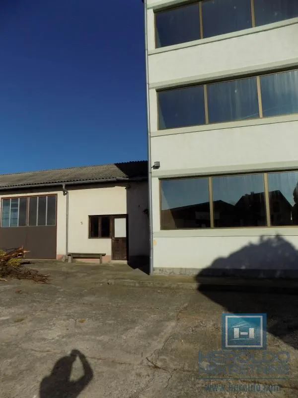 Rent, office space, 1300m², Supska, Ćuprija