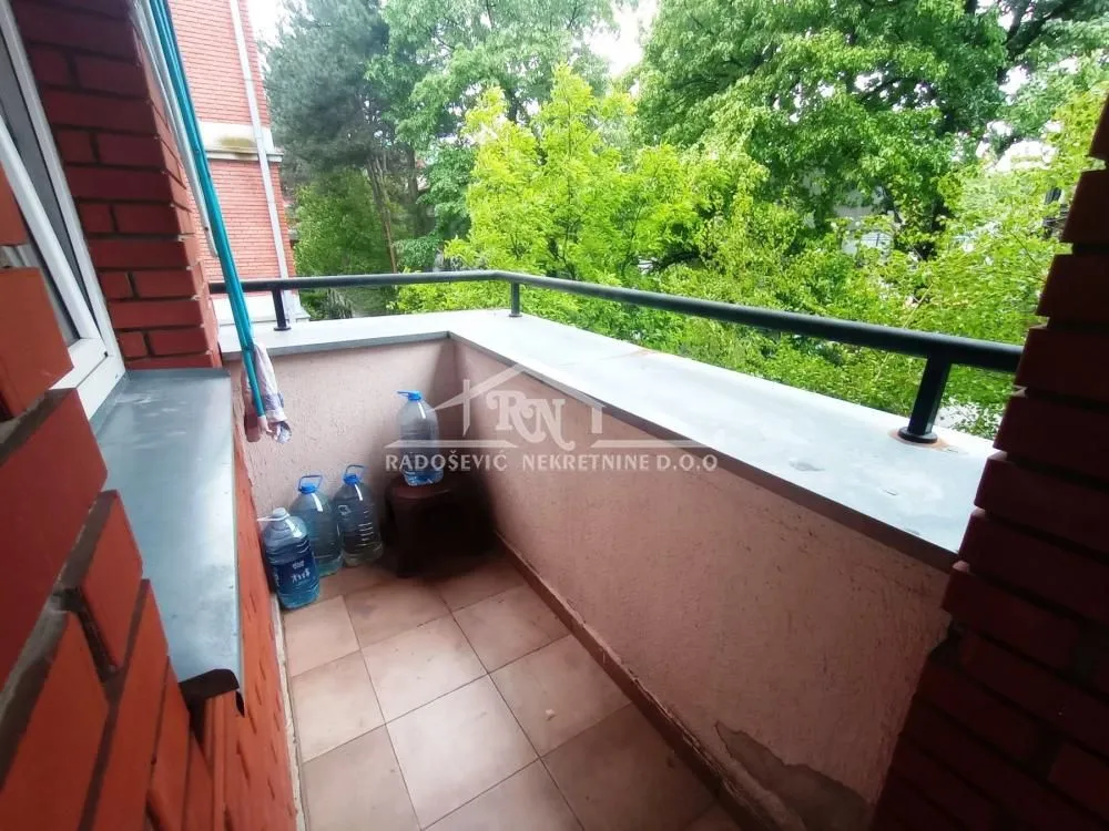 Rent, one bedroom apartment, 33m², Petlovo Brdo, Beograd