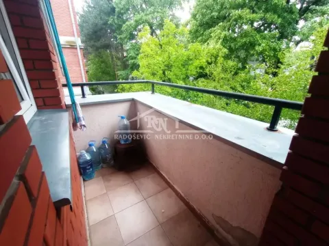Rent, one bedroom apartment, 33m², Petlovo Brdo, Beograd - image 8