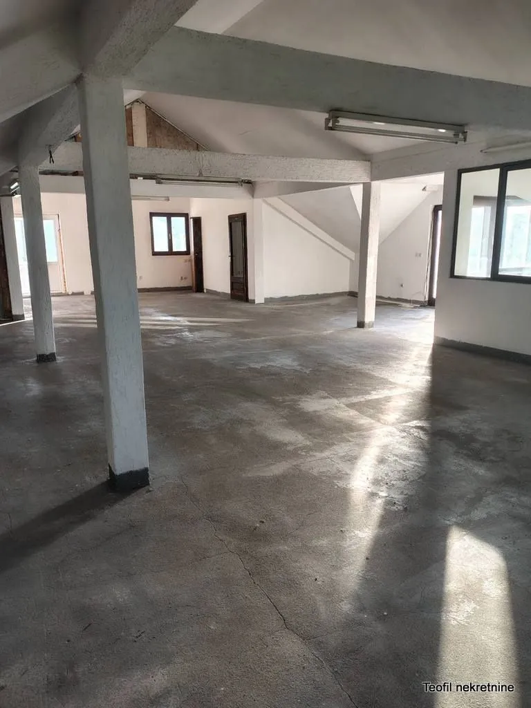Rent, office space, 630m², Paraćin, Srbija