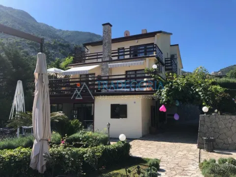 Prodaja, kuća, 400m², Kotor, Crna Gora