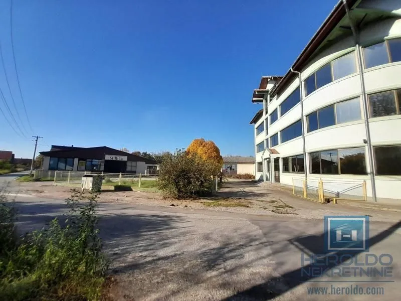 Rent, office space, 1300m², Supska, Ćuprija
