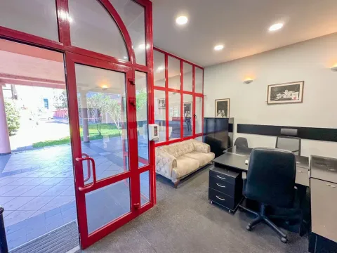 Rent, office space, 35m², Preko Morače, Podgorica - image 4