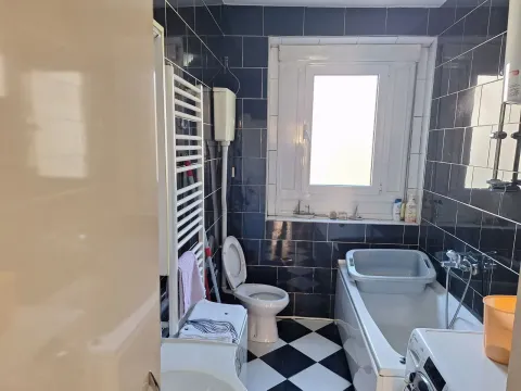 Izdavanje, dvosoban stan, 68m², Centar, Podgorica - image 8