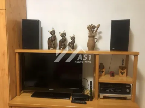 Rent, one bedroom apartment, 33m², Bulevar Oslobodjenja, Novi Sad Sve Podlokacije - image 2