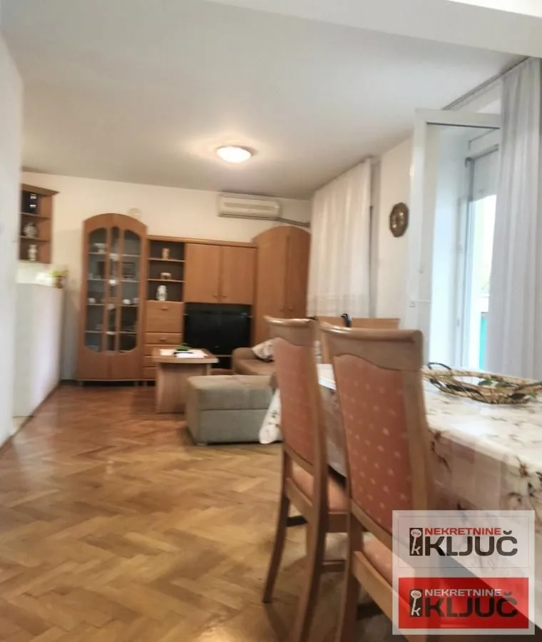 Izdavanje, dvosoban stan, 54m², Grbavica, Novi Sad Sve Podlokacije
