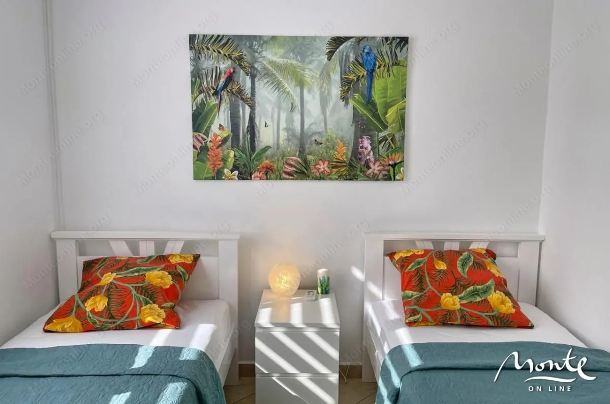 Prodaja, dvosoban stan, 120m², Krašići, Tivat