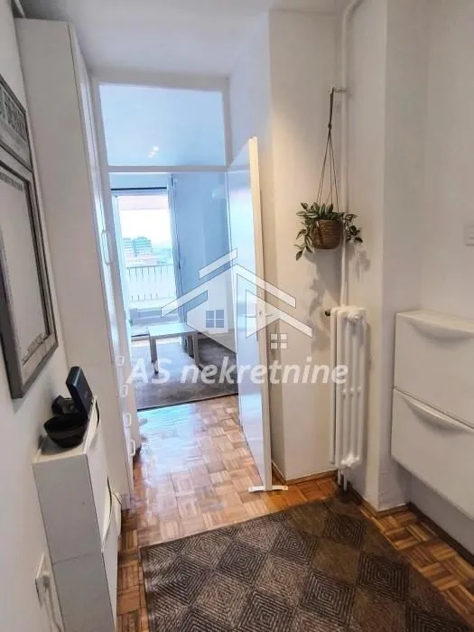 Rent, one bedroom apartment, 33m², Stari Grad, Beograd