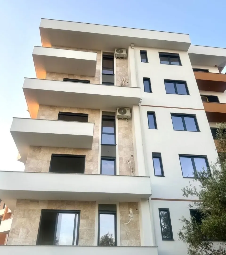 Prodaja, jednosoban stan, 47m², Pinješ, Ulcinj