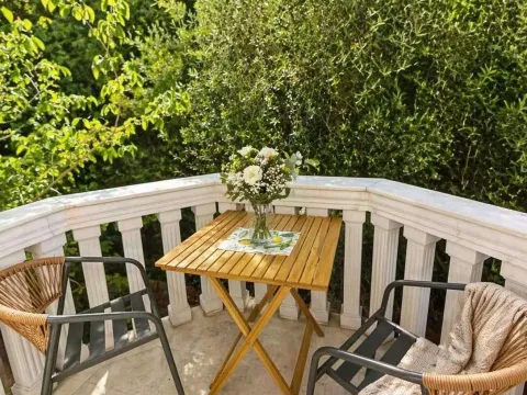 Sale, one bedroom apartment, 30m², Petrovac, Budva - image 1