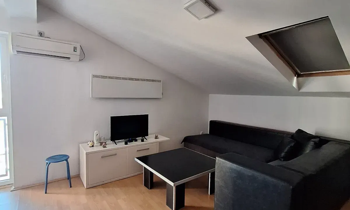 Rent, two bedroom apartment, 38m², Dom zdravlja, Niš