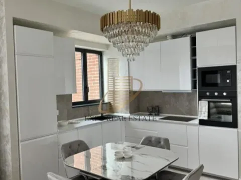 Izdavanje, trosoban stan, 83m², Savski Venac, Beograd - image 6