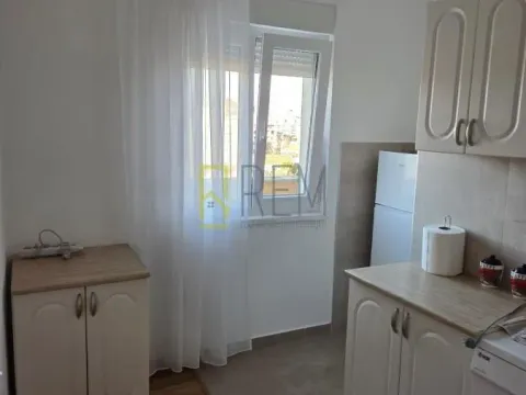 Izdavanje, jednosoban stan, 43m², City Kej, Podgorica - image 11