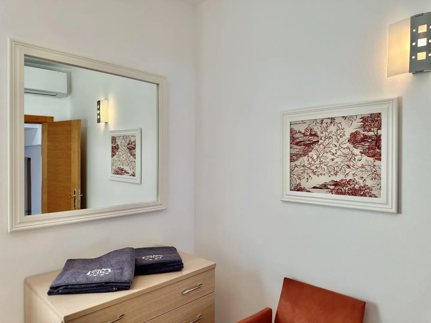 Rent, one bedroom apartment, 56m², Dobrota, Kotor