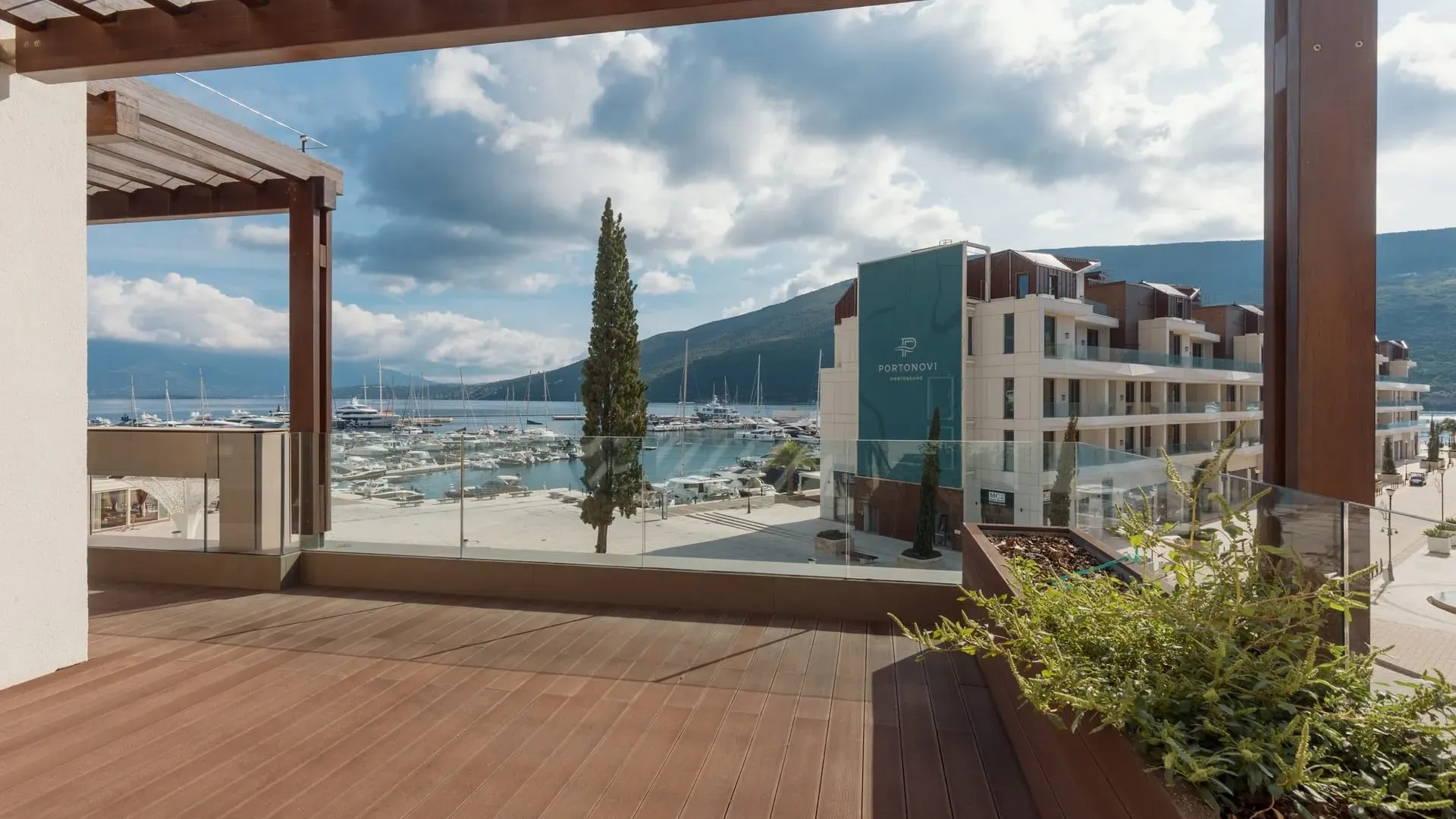 Prodaja, dvosoban stan, 156m², Portonovi, Herceg Novi