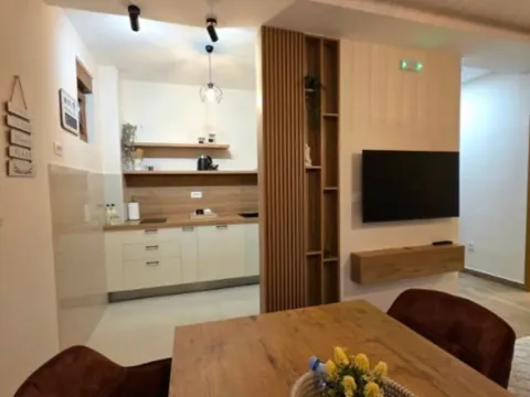 Sale, one bedroom apartment, 45m², Centar, Kolašin - image 5