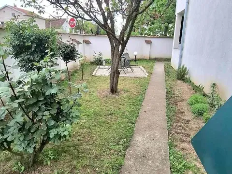 Prodaja, kuća, 180m², Zemun Sve Podlokacije, Beograd - image 13