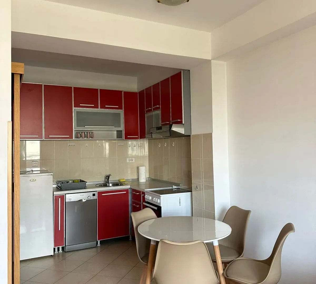 Izdavanje, jednosoban stan, 43m², Preko Morače, Podgorica