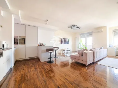 Sale, apartment, 86m², Vračar Sve Podlokacije, Beograd