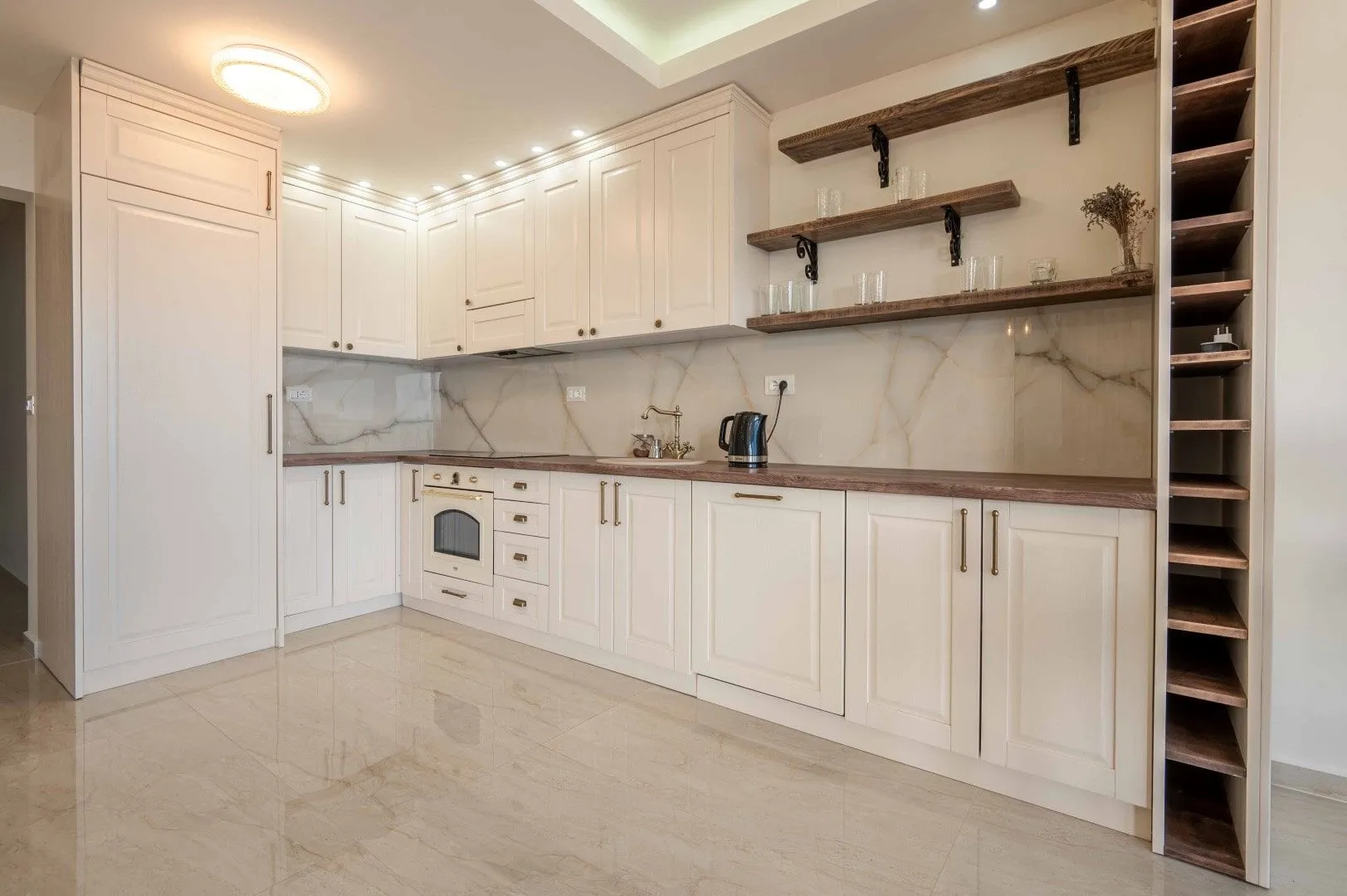 Sale, house, 335m², Blizikuće, Budva