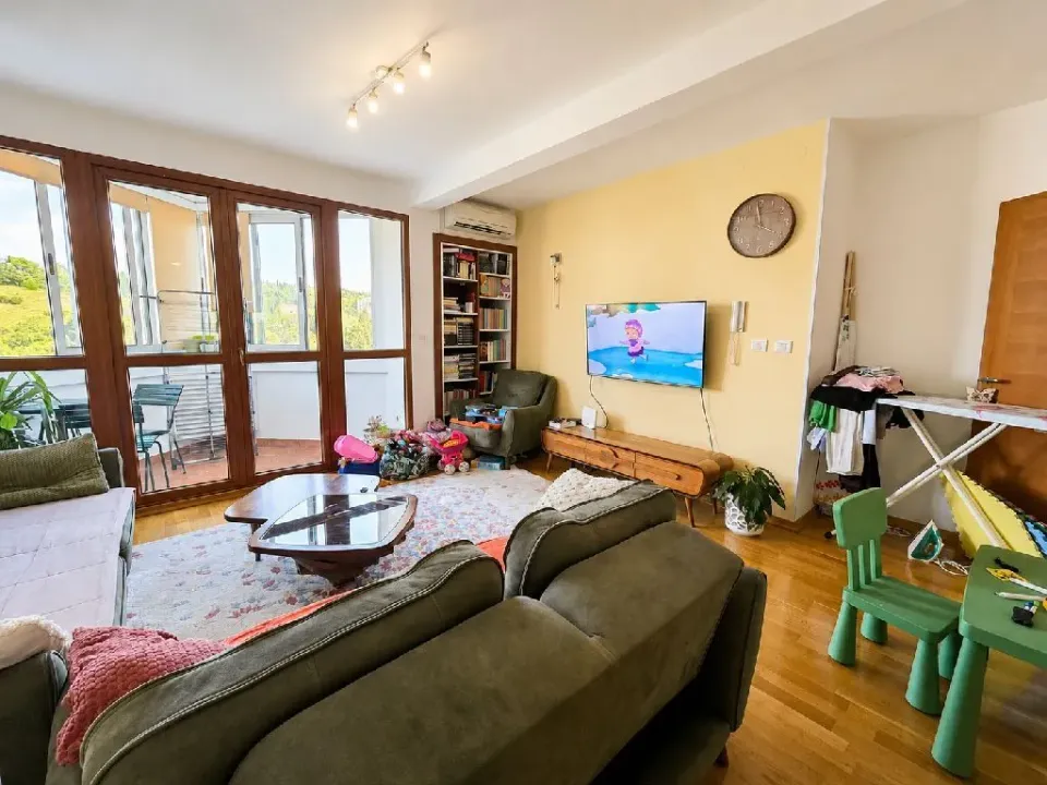 Prodaja, dvosoban stan, 64m², Obala Morače, Podgorica