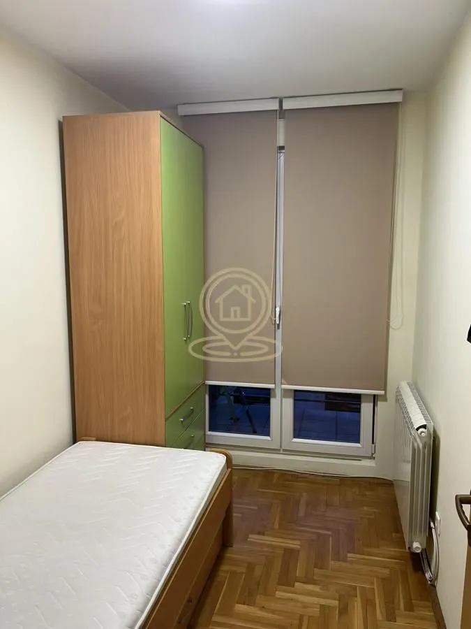 Izdavanje, trosoban stan, 52m², Mirijevo Sve Podlokacije, Beograd