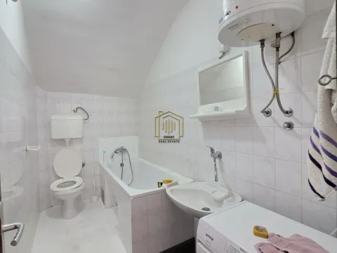 Izdavanje, dvosoban stan, 70m², Gornja Gorica, Podgorica - image 7