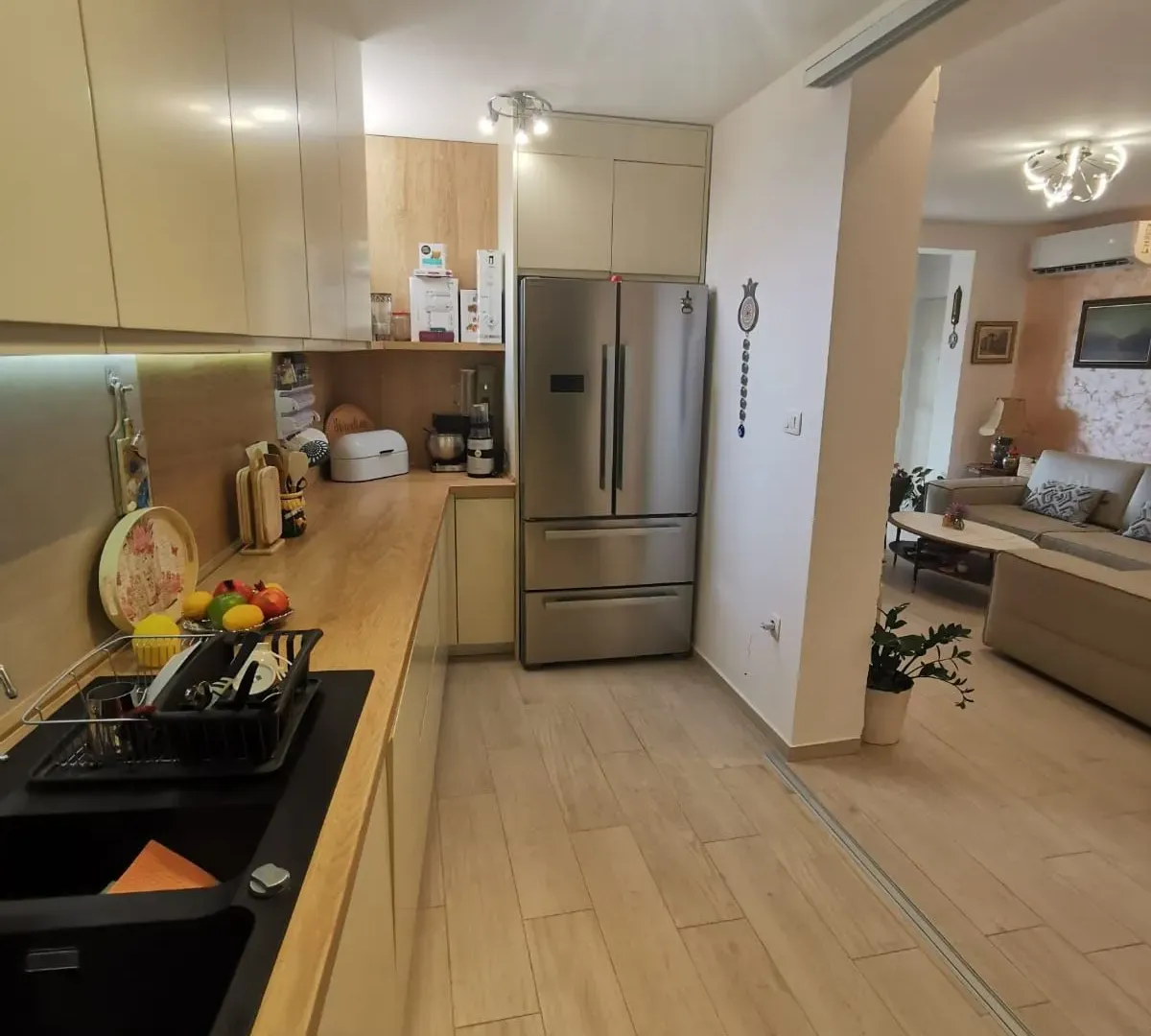 Prodaja, jednosoban stan, 61m², Dobrota, Kotor