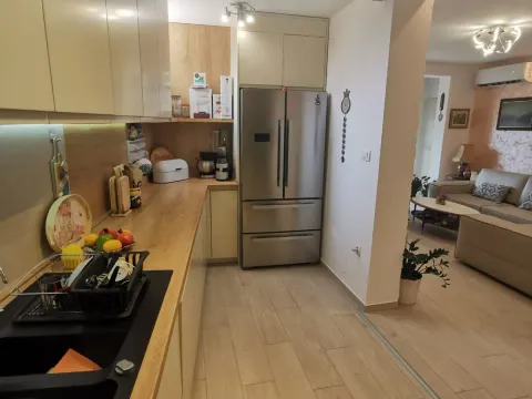 Prodaja, jednosoban stan, 61m², Dobrota, Kotor - image 10