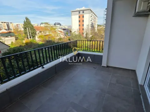 Rent, one bedroom apartment, 56m², City Kvart, Podgorica - image 8