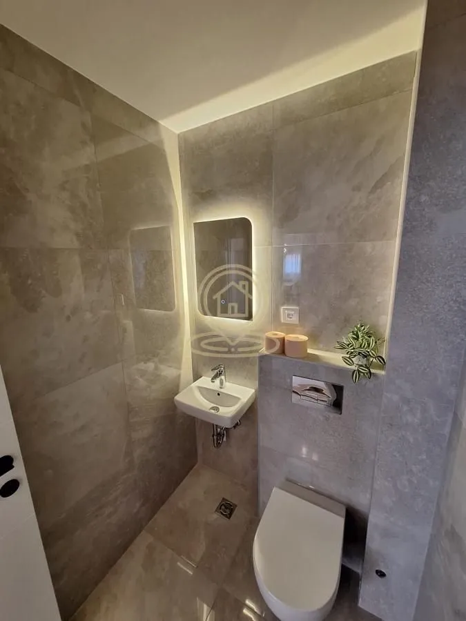 Izdavanje, trosoban stan, 90m², Lekino Brdo, Voždovac Sve Podlokacije