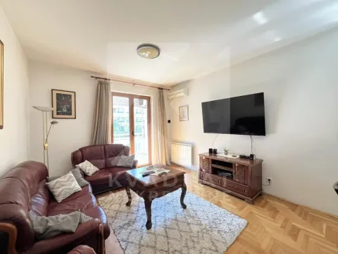Izdavanje, dvosoban stan, 74m², Preko Morače, Podgorica - image 3