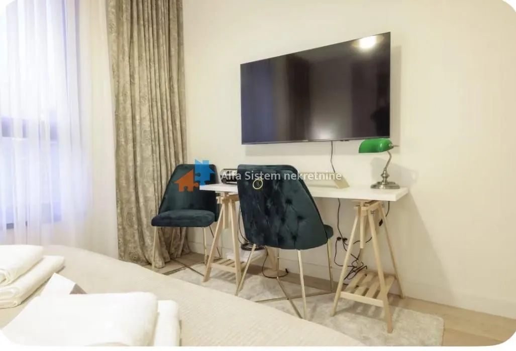 Rent, three bedroom apartment, 77m², Savski Venac, Beograd