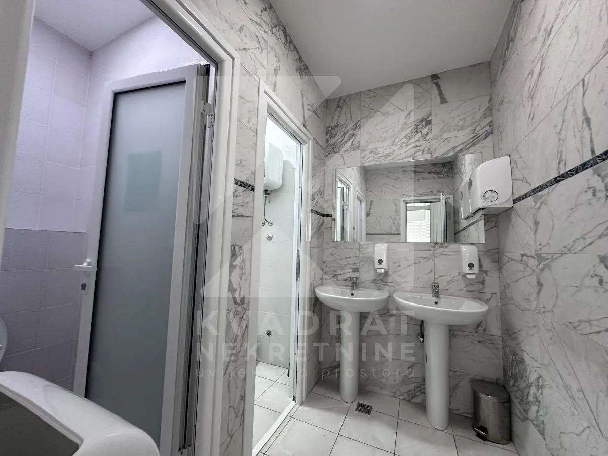 Izdavanje, poslovni prostor, 362m², Ljubović, Podgorica