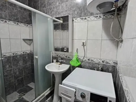 Rent, one bedroom apartment, 65m², Šušanj, Bar - image 9