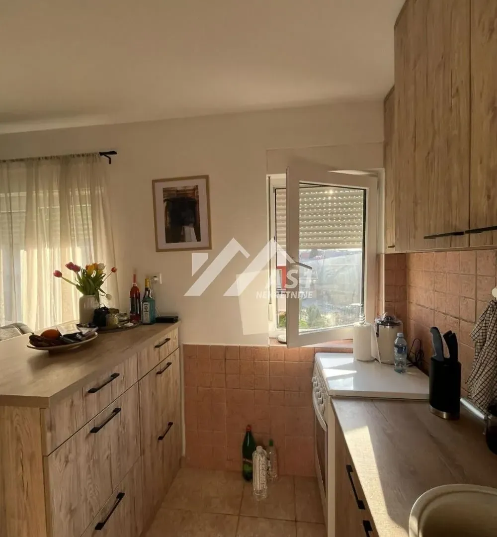 Izdavanje, dvosoban stan, 48m², Telep, Novi Sad Sve Podlokacije