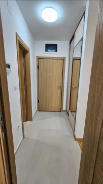Izdavanje, jednosoban stan, 47m², New City, Podgorica - image 4