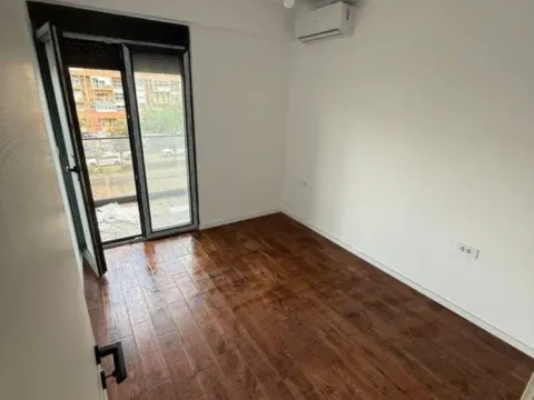 Sale, two bedroom apartment, 67m², Stari Aerodrom, Podgorica - image 2