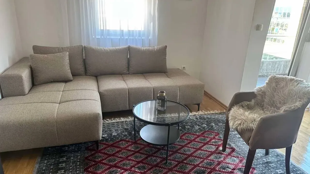 Izdavanje, stan, 37m², Stari Aerodrom, Podgorica