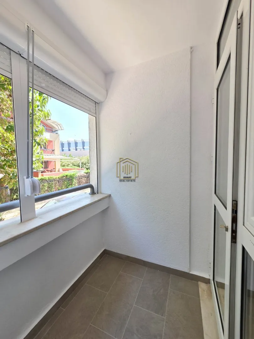 Rent, three bedroom apartment, 100m², City Kvart, Podgorica