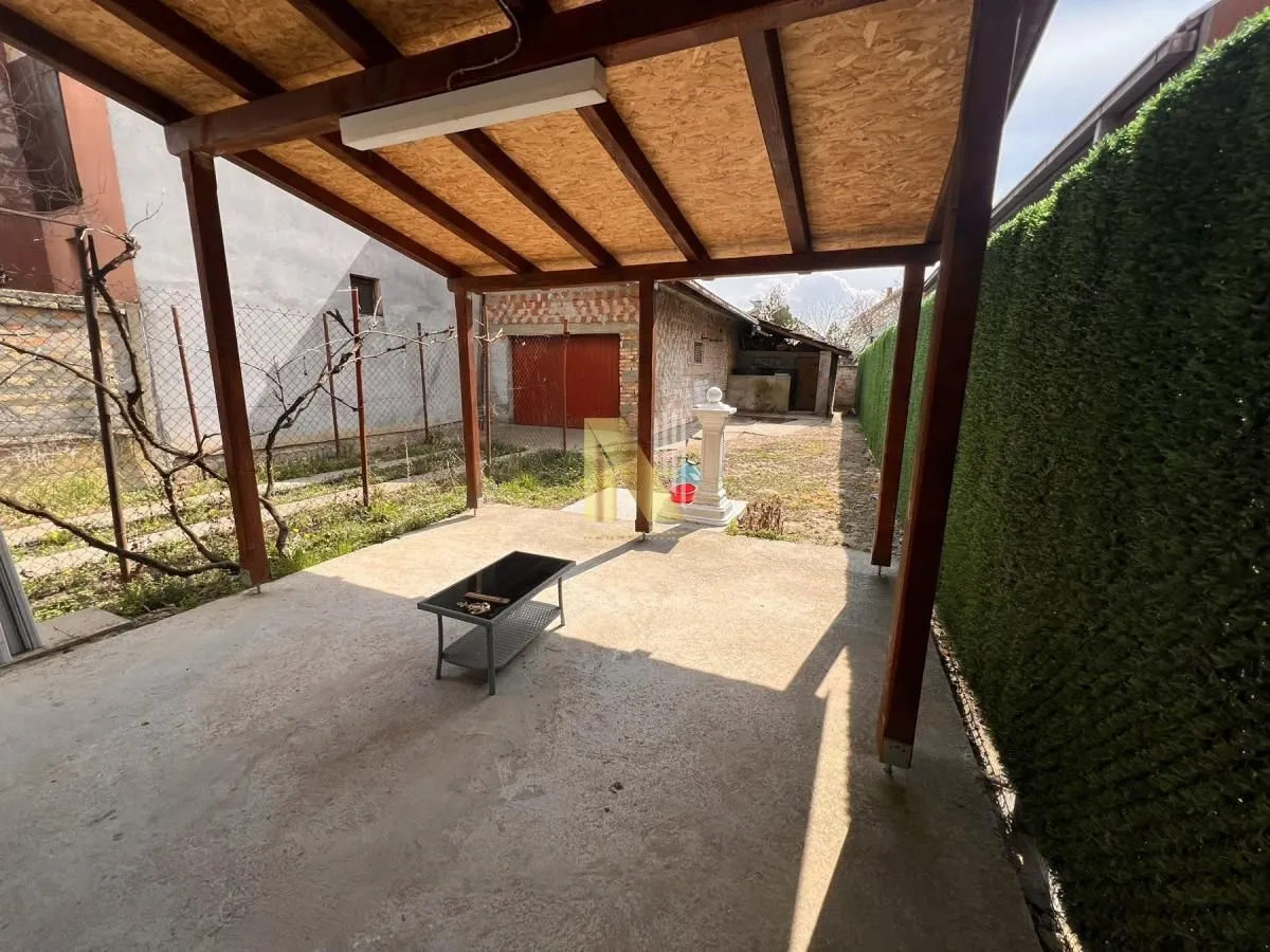 Prodaja, kuća, 120m², Futog, Novi Sad Sve Podlokacije